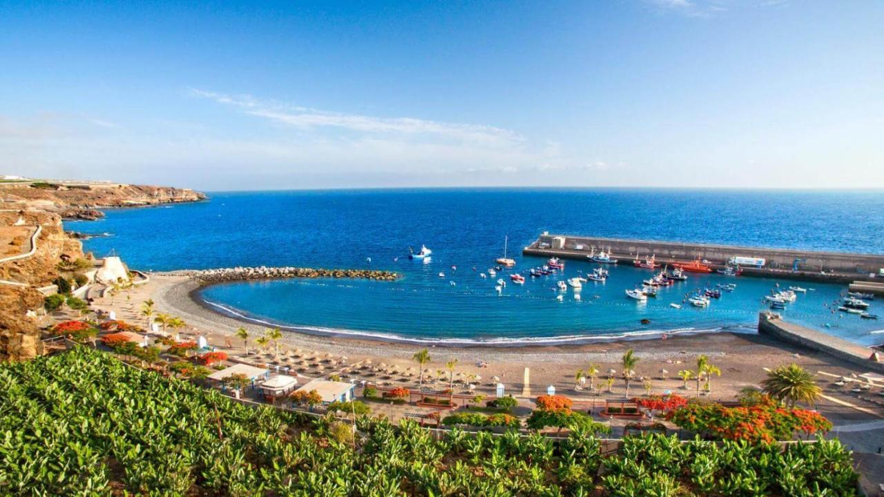 Beautiful Renovated Apartment With Air Conditioning Just Steps From The Sea In Playa San Juan Экстерьер фото